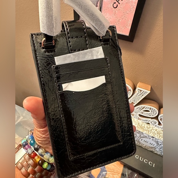 NWT/NIP MARC JACOBS Leather Phone Crossbody - Picture 10 of 11